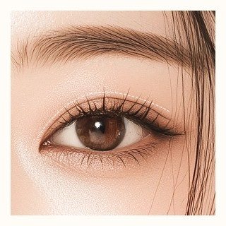 선명하고 자연스러운 쌍꺼풀 눈 사진