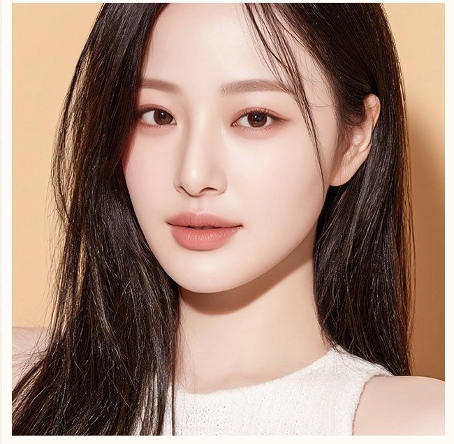 여성 모델 얼굴 클로즈업 사진